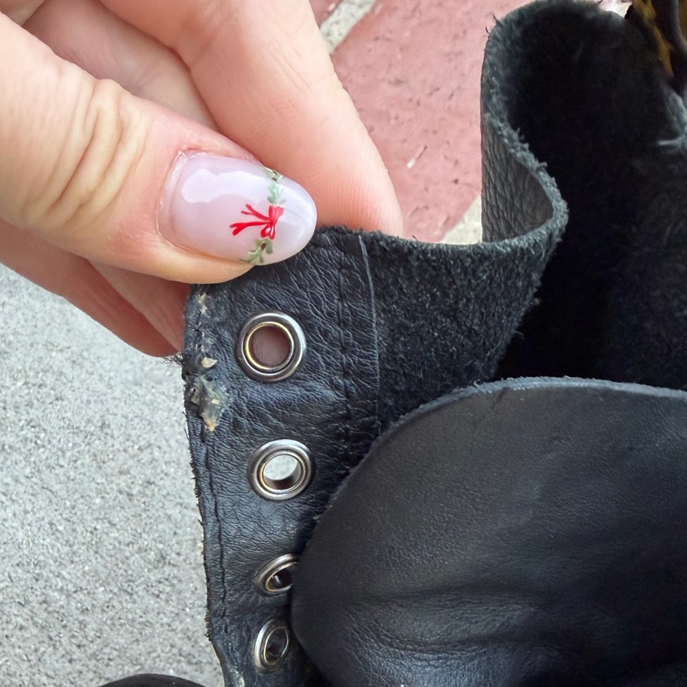 Dr Martens Pascal Boots Size 9 - Picture 4 of 5